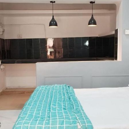 Janki Kunj Varanasi- 3 Room Home المظهر الخارجي الصورة
